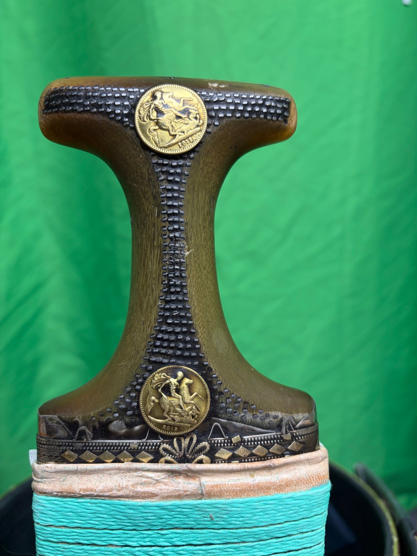 Janbiyah Hand Made-- جنبية صناعة يدوية