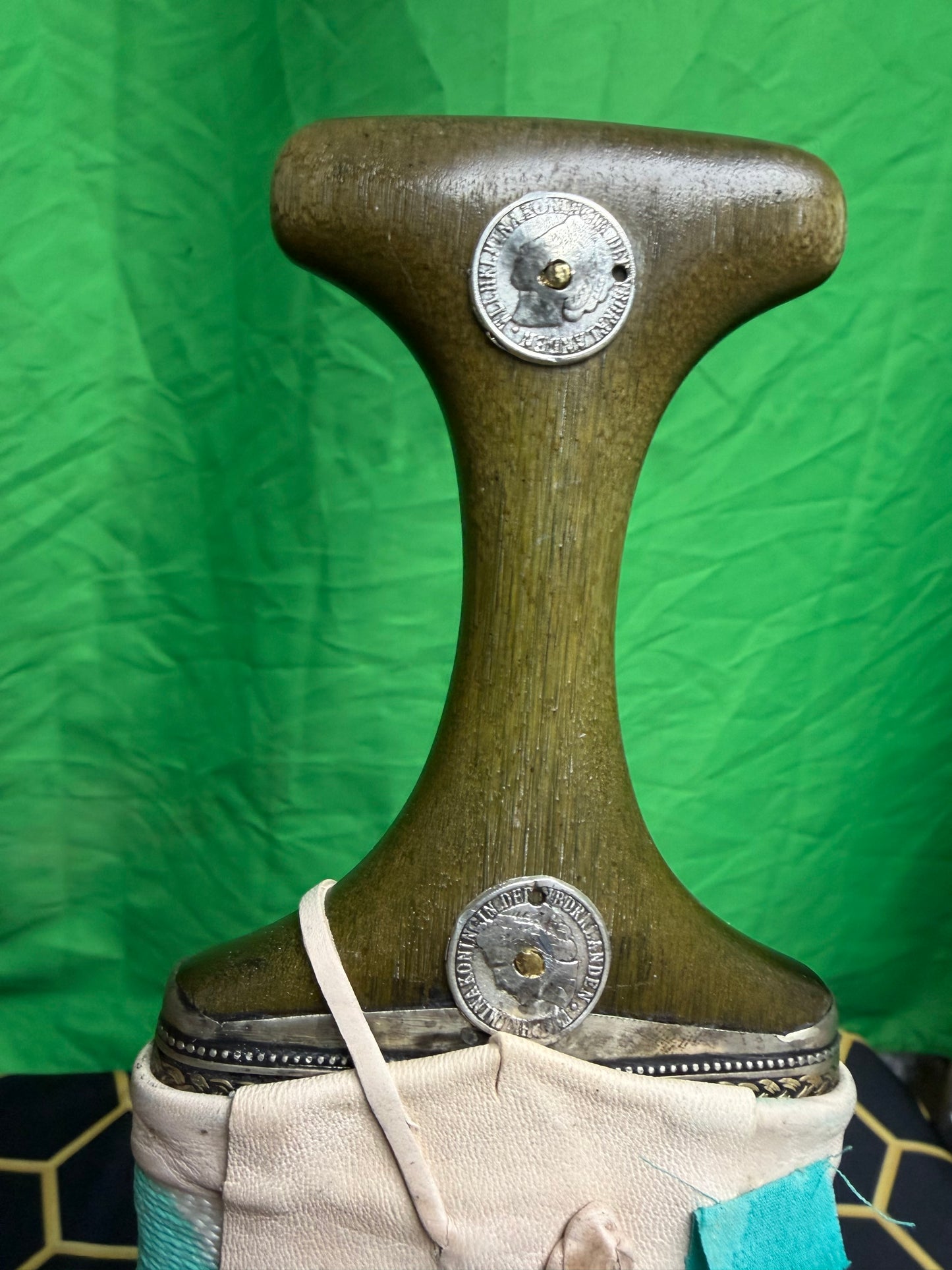 Janbiyah Hand Made-- جنبية صناعة يدوية