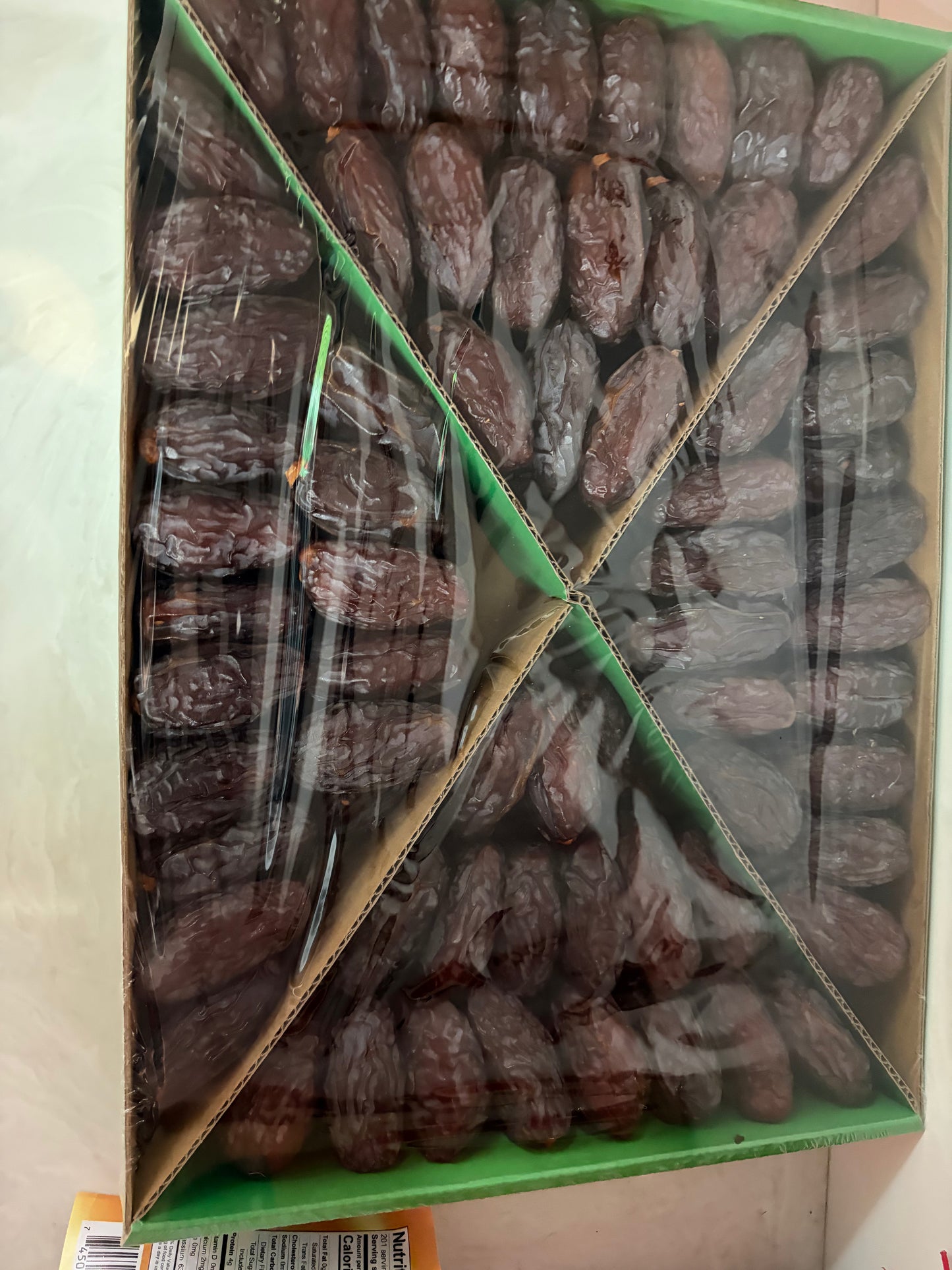 SUPER JUMBO Medjool تمر مدجول سوبر 7Lb